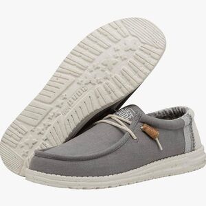Hey Dude Men's Wally Linen | Like New | Slip On Shoes | Comfortable Light-Weight